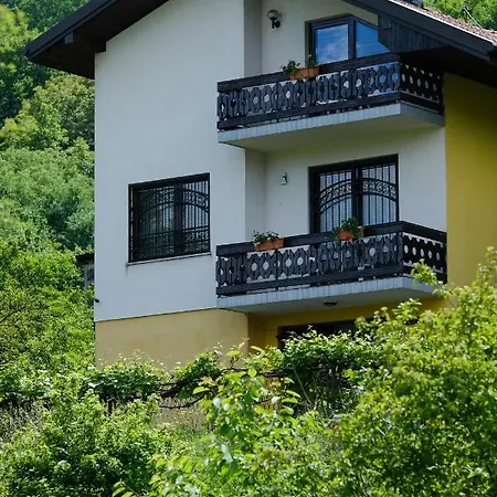Kuca Poljanice * Visoko